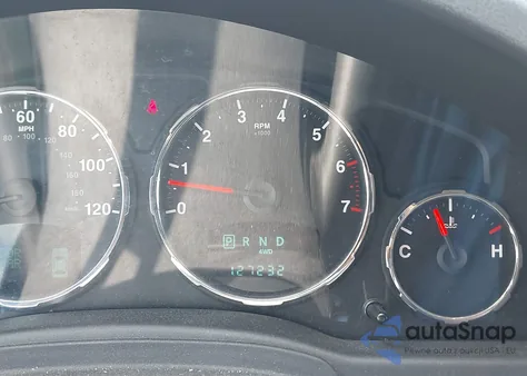 2010 Jeep Liberty Limited z USA, uszkodzony, nr VIN 1J4PN5GK8AW153139